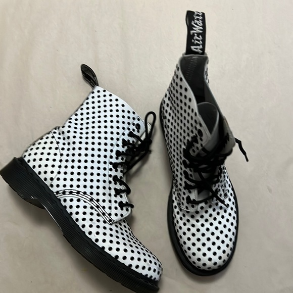 Dr. Martens Shoes - DR MARTENS PASCAL POLKA DOT SIZE L 9
